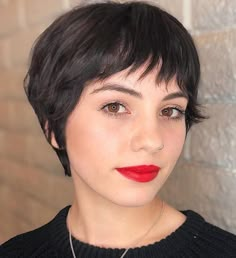 Cute Trendy Short Haircuts, Long Pixie Short Bangs, French Pixie Haircut With Bangs, Pixie Haircut With Short Bangs, Pixie With Fringe Bangs, Cute Pixie Haircuts With Bangs, Short Bob Short Bangs, Pixie Bangs Short, Pixie Curtain Bangs