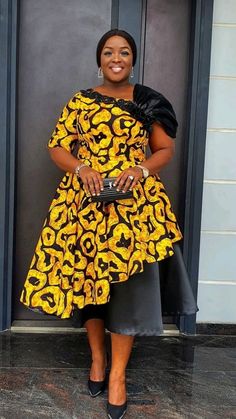 Ankara Skirts, Breastfeeding Fashion, Classy Short Dresses, Roses Dress, Evening Gowns With Sleeves, Chic Dress Classy, African Print Dress Ankara, Short African Dresses