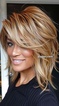 blonde-hair-with-lowlights-184 Honey Blonde And Caramel Highlights, Shag Blonde Hair, Blonde With Caramel Highlights, Blonde With Honey Highlights, Hair Color For 50 Year Old Women, Low Lights In Blonde Hair, Long Hair Over 50 Older Women, Blonde Hair With Copper Lowlights, Tmavý Blond