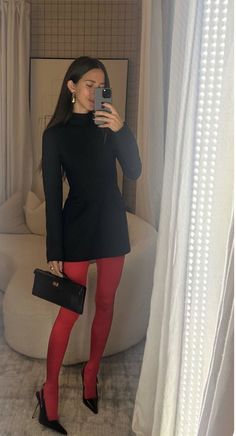 Burgundy Tights Outfit, Cool School Outfits, Red Tights Outfit, Burgundy Tights, Arielle Charnas, Cool School, Tights Outfits, Preppy Fall Outfits, Outfits Simple