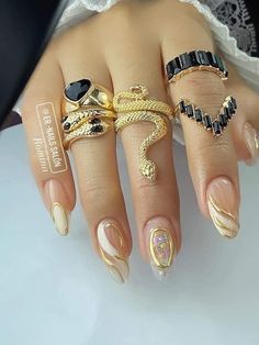 Nails Con Relieve, Champagne Nails, Glass Nails Art, Pop Art Nails, Designs For Short Nails, Cow Nails, Punk Nails, Modern Nails, Edgy Nails