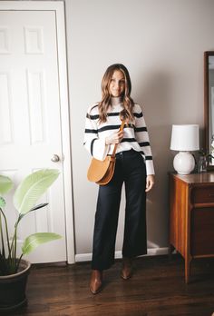 Six Winter Outfits From My Capsule Wardrobe - Stitch & Salt Striped Sweater Outfit, Wide Leg Jeans Outfit, Wide Leg Pants Outfit, Jeans Outfit Winter, Casual Chique, Casual Work Outfits