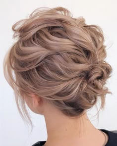 Textured Updo Short Hair, Short Bridesmaid Updo, Short Hair Loose Updo, Short Hair Wedding Updo Bridesmaid, Loose Updo Short Hair, Updo Hair Styles For Short Hair, Chin Length Wedding Hairstyles, Hairstyles For Layered Hair Updo, Short Hair Formal Updo