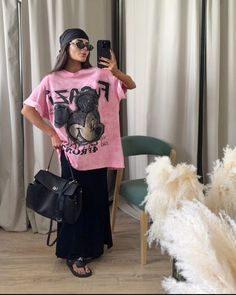 Outfit T Shirt Oversize, Big T Shirt Outfits, Oversized Tshirt Outfit, Outfit Oversize, Oversized Fashion, Summer Outfit Ideas, Fall Capsule Wardrobe, Oversize Fashion, Dance Fashion