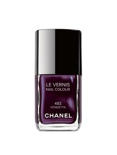 Purple Chanel, Berry Makeup, Plum Nails, Dark Nail, Dark Red Lips, Summer Nail Polish, Purple Nail Polish