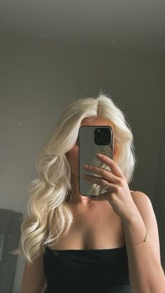 Cute Platinum Blonde Hair, Light Platinum Blonde Hair, Light Blonde Hair Color Ideas, Platnum Blonde, Shades Of Blonde Hair Color, Blonde 2024, Blonde Hair Platinum, Shantel Tessier