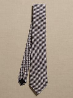 The perfect finishing touch, this tie is made from soft and smooth silk.  Fabric from Italy's Ratti Mill.  Measures 3" at widest point.  Made in Italy.  Length: 58" (147cm) Max width: 3" Silk Ties, Winter Sale, Silk Fabric, Banana Republic, Mens Accessories, In Italy, Man Shop, Italy, Silk