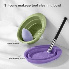 Description: Made from high elastic silicone material, this scrub bowl offers a memory rebound feature that ensures it retains its shape and doesn't deform easily. Its strong plasticity allows for easy manipulation, while its soft and drop-resistant nature ensures it keeps durable and not fragile. Featuring three different textures, you can choose the appropriate one based on the utensils you are cleaning. The crescent shape is ideal for large brushes like loose powder brushes and blush brushes, Makeup Brush Cleaning Mat, Makeup Brush Cleaning, Silicone Makeup, Fresh Makeup, Makeup Brush Cleaner, Brush Cleaning, How To Clean Makeup Brushes, Wet Brush, Stripes Texture