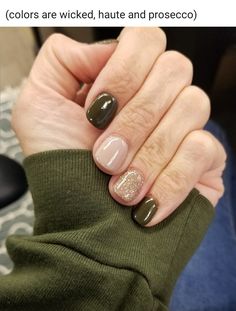 Fall Dip Manicure Ideas For Short Nails, Fall Gel Nails Short Square, Natural Nails With Dip Powder, Short Fall Nails 2023 Dip, Beetle Nail Polish Ideas, Fall Revel Nails, Short Fall Nails 2023 Gel, Revel Nail Fall Ideas, Power Dip Nails Ideas Fall