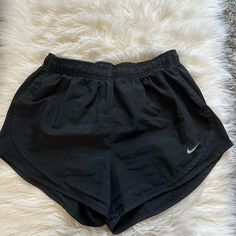 Size:M Fit S Brand New Stay Comfortable And Stylish During Your Workouts With These Nike Black Running Shorts. Made Of Lightweight And Breathable Polyester, These Shorts Offer Optimal Comfort And Flexibility. The Classic Design Features The Iconic Nike Swoosh Logo For A Touch Of Sporty Style. Perfect For Running, Training, Or Everyday Wear, These Shorts Are A Must-Have Addition To Your Activewear Collection. Nike Shorts Size Medium Black Color Breathable Material Versatile Use Black Shorts Athletic, Soffee Shorts, Black Running Shorts, Soffe Shorts, Nike Tempo Shorts, Nike Tempo, Nike Pro Shorts, Tennis Shorts, Nike Swoosh Logo