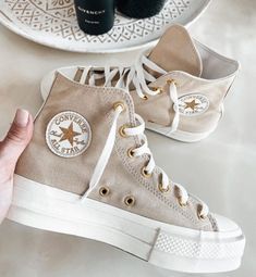 Boty Converse, Converse Haute, Sneaker Trend, Sneaker Outfits, Converse Sneakers