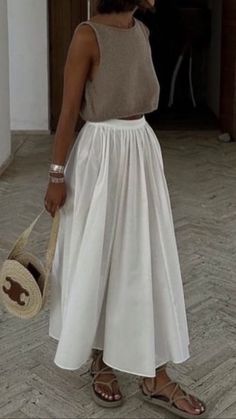 White Maxi Skirt Outfit Italy Outfit Ideas, Spain Outfit, Italian Summer Outfits, European Summer Outfits, Honeymoon Outfits, Fits Aesthetic, Europe Outfits, Italy Outfits, Summer Capsule Wardrobe