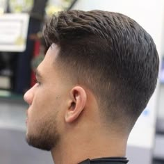 Short Fade Haircut, Hair Cuts 2017, Mens Hairstyles Fade, Low Fade Haircut, Gents Hair Style, Mens Hairstyles Thick Hair, Low Fade, Faded Hair, Men Haircut Styles