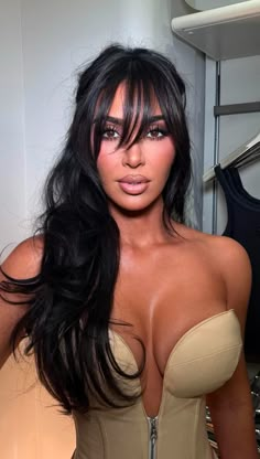 Bardot Bangs, Broken Foot, Skeleton Makeup, Glasses Makeup, Kim K, Kendall Jenner Style, Kardashian Jenner, Makeup For Brown Eyes