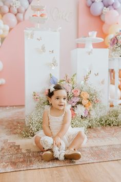 Butterfly Garden Cookies, Woodland Butterfly Party, Butterfly And Flower Birthday Party, One Year Fluttered By Birthday, 1st Birthday Flower Theme, Birthday Flower Theme, Butterfly Theme Birthday Decoration, Butterfly First Birthday Party, Butterfly Barbie