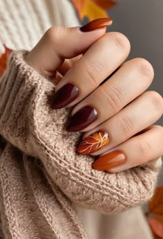 Autumn Nails Leaves, Brown And Orange Nails, Fall Leaves Nails, Autumn Nail Art Designs, Fall Leaf Nails, Fall Leaf Nail Art, Coral Ombre Nails, Ocean Blue Nails, Ongles Beiges