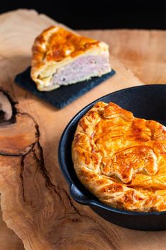 James Martin Pork Pie British Pork Pie Recipe, Pork Pies Recipe English, Beef With Mashed Potatoes, Supper Casseroles, Hot Water Crust, Pork Pie Recipe, Hot Water Crust Pastry, James Martin Recipes, Pie And Mash