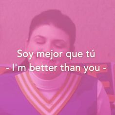 a woman with her eyes closed in front of a pink background that says, soy mejor que tu i'm better than you