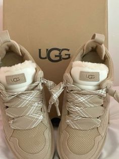 Ugg Sneakers Outfit Ideas, Ugg Sneakers Outfit, Ugh Sneakers, Winter Shoes 2024, Ugg Trainers, Ugg Sneaker, Cute Uggs, Ugg Sneakers