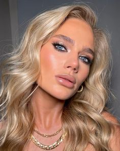 Makeup Looks For Blondes Blue Eyes, Make Up Blonde Hair Blue Eyes, Makeup For Blondes With Blue Eyes, Makeup Inspiration Blue Eyes, Blondes Makeup, Blonde Hair Blue Eyes Makeup, Blue Eyes Makeup, Blonde With Blue Eyes