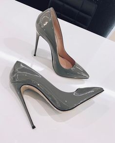 #womenshoes #shoes #fashion #sneakers #shoesaddict #menshoes #sandals #fashionshoes #womenfashion #shoestagram #style #flatshoes #womensfashion #boots #fashionista #women #shoe #heels Heels Classy, Fancy Shoes, Girly Shoes, Elegant Shoes