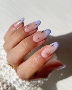 Are you looking for colored French tip nails to put a modern twist on a classic manicure? If so, you’ll love these 40 unique designs for your next nail set! For example, we love these lavender French nails with starts in almond shape. Nagellack Trends, Her Nails, Trendy Nail, White Nail, Star Nails, Neutral Nails, Birthday Nails, French Tip Nails