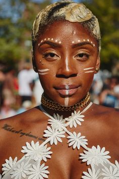 Natural Hair Inspiration | Afropunk 2016 | POPSUGAR Beauty Punk Expression, Punk Festival, Festival Face, Popsugar Beauty, Beauty Looks, Art Portraits