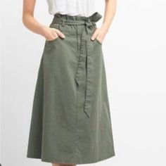 Nwt Gap Paper Bag Waist Utility Midi Skirt Size Large Petite. Tie Belt, Pockets, Military Green. Green Denim Skirt, Petite Skirts, Paper Bag Skirt, Petite Skirt, Travel Inspired, Green Skirt, Belt Tying, Khaki Green, Military Green