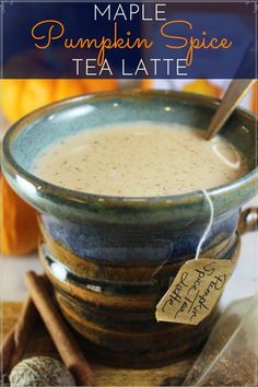 maple pumpkin spice tea latte in a blue bowl