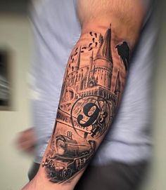 Cool Tattoos For Guys Sleeve, Harry Potter House Tattoos, Large Harry Potter Tattoo, Harry Potter Sleeve Tattoo Ideas, Harry Potter Tattoos Sleeve, Harry Potter Sleeve Tattoo, Harry Potter Sleeve