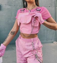 Hypebeast Girl, Toxic Outfits, Nava Rose, Brand Merch, Mode Harajuku, Tomboy Style Outfits, Streetwear Fashion Women, Tomboy Fashion