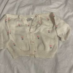 Nwot 24 Months, Knit Sweater Cream With Stitched In Pink Flowers Cute Cream Cotton Cardigan, Cute Knitted Cotton Cardigan, Cute White Crew Neck Cardigan, Cute Cream Knit Tops, Cute White Knit Top, White Cotton Knitted Cardigan, Cream Cotton Short Sleeve Sweater, Cute Cream Cotton Sweater, Cute Summer Cotton Cardigan