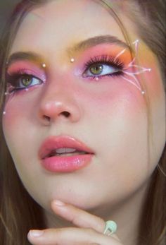 Karneval Diy, Cute And Aesthetic, Butterfly Makeup, Cute Eye Makeup, Eye Makeup Pictures, Makijaż Smokey Eye, Eye Makeup Designs