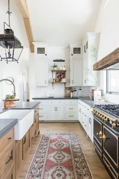 Red Ledges - Farmhouse - Kitchen - Salt Lake City - by Studio McGee | Houzz Floor To Ceiling Cabinets, Refined Rustic, Decorating Kitchen, Farmhouse Kitchen Island, Dream Kitchens Design, Wood Kitchen Cabinets, White Kitchen Design, Up House, Open Concept Kitchen