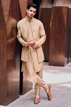 Beige Bamberg Rahil Bundi with Floral Motif Hand Embroidery and Kurta Set Men Ethnic Wear India, Collar Kurta, Pattern Draping, Kurta Patterns, Kurta Men, Kurta Set For Men, Mens Kurta Designs, Men's Ethnic Wear