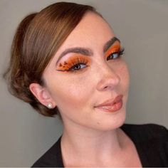 easy halloween makeup Simple Halloween Looks, Cute Skeleton Makeup, Frankenstein Makeup, Easy Halloween Makeup Ideas, Halloween Costumes Women Creative, Easy Halloween Makeup, Scarecrow Makeup, Devil Makeup, Felt Tip Eyeliner