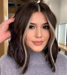 Blonde Front Highlights, Brunette Bob, Brown Hair Looks, Hair Color Streaks, Face Shape Hairstyles, Black Hair With Highlights, Balayage Blonde, Hair Streaks