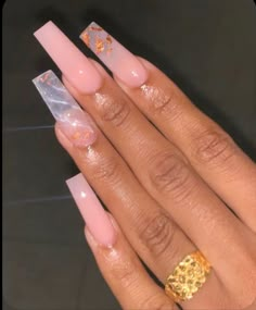 Her Nails, Leaving Facebook