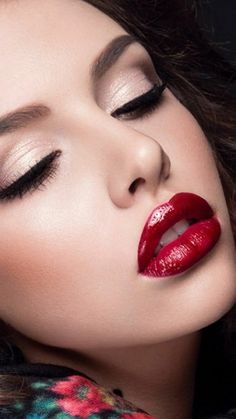 Perfect Red Lips, Dark Red Lips, Lip Color Makeup, Red Lip Makeup, Eyes Closed