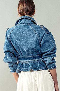 Cropped denim trench coat with tie on belt We recommend to size up! Denim Trench Coat, Denim Outfits, Sweatshirt Set, 2024 Fashion, Cropped Style, Cropped Denim, Tee Dress, Sweater Blouse, Sewing Inspiration