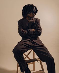 Photography Powerful Poses Reference Male, Male Celebrity Photoshoot, Self Photoshoot Men, Male Model Shoot Ideas, Black Excellence Photoshoot, Black Men Photoshoot Ideas Creative, Androgynous Photoshoot, Male Photoshoot Ideas Creative, Black Model Photoshoot