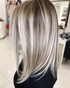 Low Light Hair Color, Hialeah Florida, Blonde Lowlights, Hair Color Blonde Highlights, Straight Layered Hair, Blonde Balayage Highlights, Balayage Blonde, Ash Blonde Hair