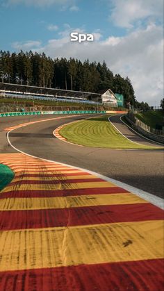 an image of a race track with the words spa on it