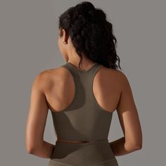 Constructed with advanced moisture-wicking fabric, our Dynamic Sports Bra keeps you cool and dry, allowing you to stay focused and motivated from start to finish. The breathable material ensures optimal airflow, while the quick-drying properties keep you comfortable throughout your workout.✔️Seamless✔️Fabric feels… lightweight, soft, stretchy✔️Triangle back design ✔️Low-medium impact Stay Focused, Keep Your Cool, Performance Fabric, Back Design, Workout Wear, Moisture Wicking Fabric, Moisture Wicking, Sports Bra, Leggings