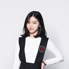 Ryujin Cute, Twitter Icon, Cute Wallpaper, Woman Crush, My Crush, Girl Power, Role Models, Korean Girl