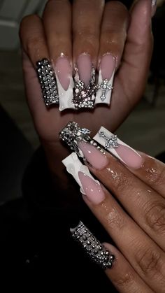 Baddie Birthday Duck Nails, Birthday Nails Duck Shape, Black Junk Nails Duck, Gyaru Duck Nails, Duck Nails Mcbling, Sliver Nails, Pink Ombre Nails, Punk Nails