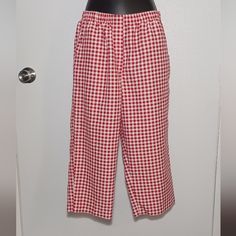 New Without Tags Plaid Pants Color Red/ White Size 12 Aprox Measurements While Laying Flat: Waist 28" Hips 43" Inseam 19.5" Outseam 31" Casual Red Summer Capris, Red Ankle-length Loungewear Bottoms, Red Ankle-length Pants For Loungewear, Plaid Pants Women, Kim Rogers, Jumpsuit Trousers, Plaid Pants, Pants Color, Womens Plaid