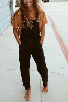 Surfergirl Style, Mode Hippie, Mode Boho, Mode Inspo, Overalls Women, Fashion Mode, Looks Style, Mode Inspiration, Cute Casual Outfits