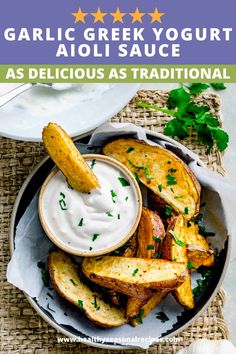 Garlic Greek Yogurt Aioli Sauce with baked potatoes. Greek Yogurt Dipping Sauce, Aioli Sauce Recipe, Garlic Yogurt Sauce, Low Calorie Sauces, Garlic Aioli Sauce, Garlic Aioli Recipe, Yogurt Dipping Sauce, Garlic Yogurt