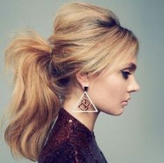 Acconciature capelli sporchi: le pettinature ideali per farli sembrare più puliti! : Album di foto - alfemminile Puffy Ponytail, Bardot Hair, Cute Ponytails, A Ponytail, Short Hairstyle, Party Hairstyles